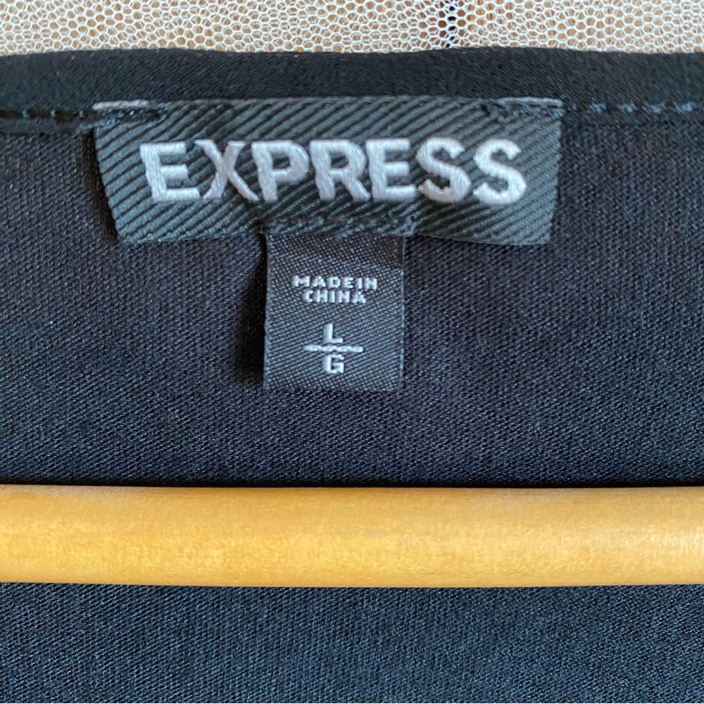 EXPRESS tank top, women’s black & silver shimmering material, size L - Picture 2 of 3